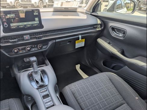 New 2026 Honda HR-V LX image 7