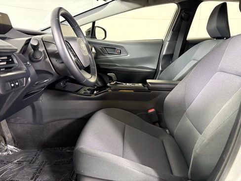 Used 2024 Toyota Prius LE image 23