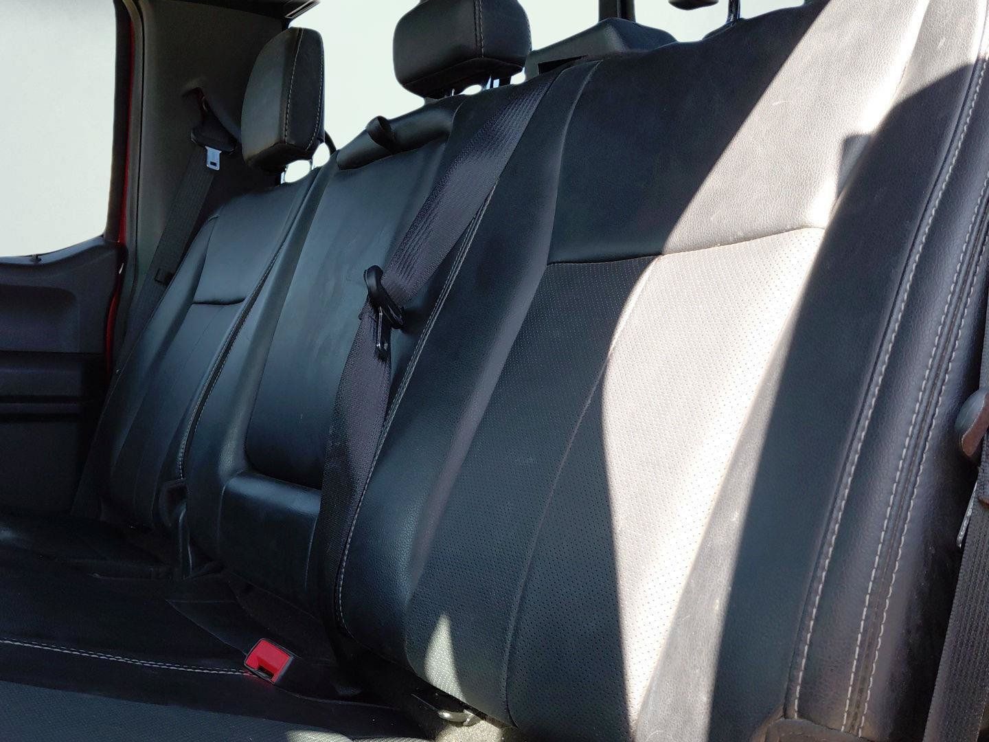 Used 2019 Ford F150 Lariat w/ Equipment Group 502A Luxury AWD/4WD image 39