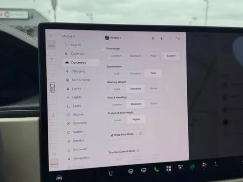 Used 2026 Tesla Model X Plaid AWD/4WD image 14