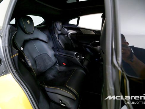 Used 2024 Ferrari Purosangue image 25