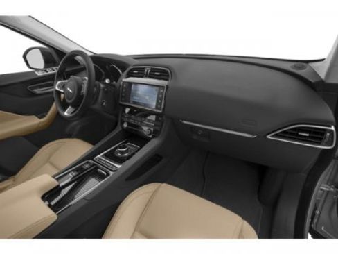 Used 2020 Jaguar F-PACE R-Sport image 16
