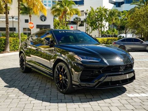 Used 2022 Lamborghini Urus image 38