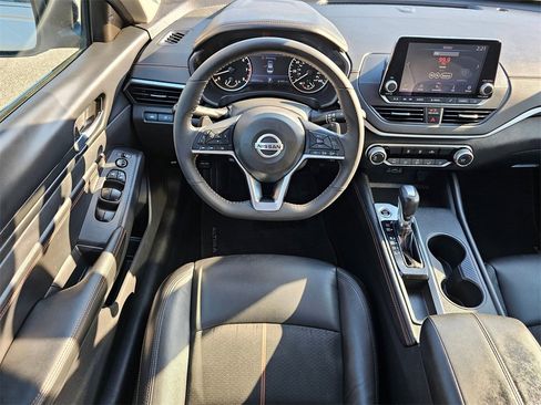 Used 2022 Nissan Altima 2.5 SR image 13