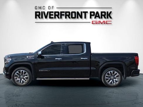Used 2024 GMC Sierra 1500 Denali w/ Denali Reserve Package AWD/4WD image 6