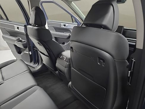 New 2026 Hyundai Santa Fe Limited AWD/4WD image 18