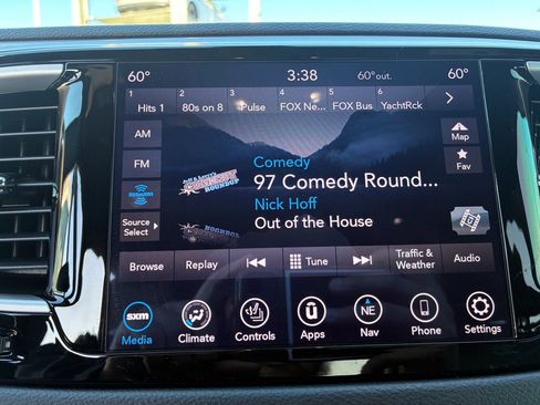 Used 2020 Chrysler Pacifica Touring-L Plus image 20