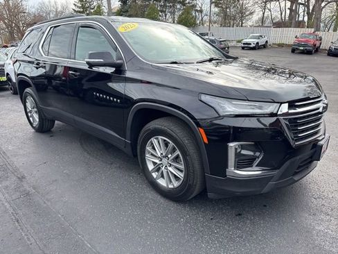 Certified 2023 Chevrolet Traverse LT image 2