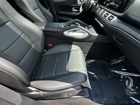 Certified 2025 Mercedes-Benz GLS 450 4MATIC w/ AMG Line Exterior image 15