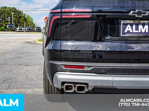 Used 2024 Chevrolet Traverse Z71 w/ Enhanced Driving Package image 17