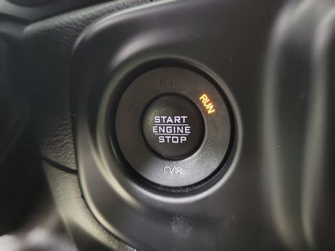 Used 2019 Jeep Wrangler Unlimited Sport S AWD/4WD image 26