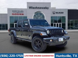 Used 2023 Jeep Gladiator Sport AWD/4WD video 1