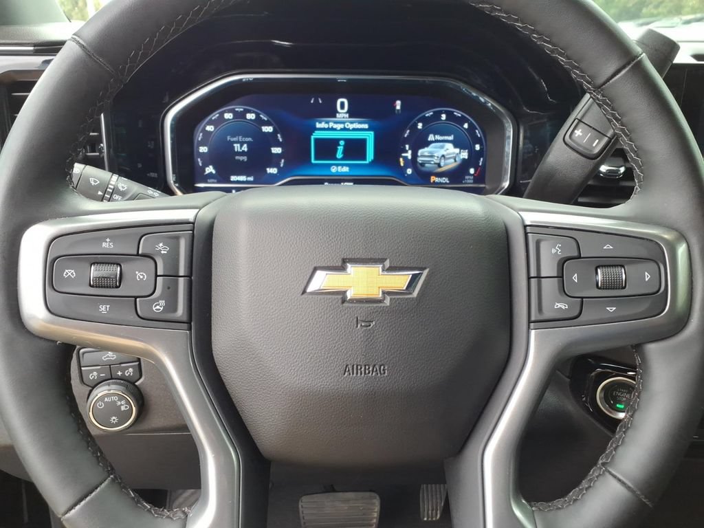 Certified 2025 Chevrolet Silverado 1500 LT AWD/4WD image 26