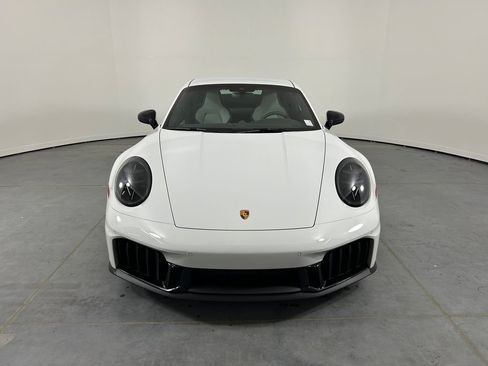 Certified 2025 Porsche 911 Carrera GTS RWD image 10