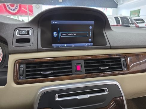 Used 2013 Volvo XC70 3.2 AWD/4WD image 17