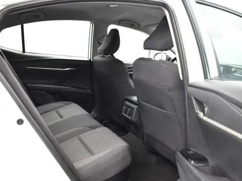 Used 2025 Toyota Camry LE image 18