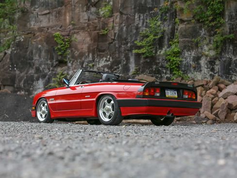Used 1989 Alfa Romeo Spider Quadrifoglio RWD image 4