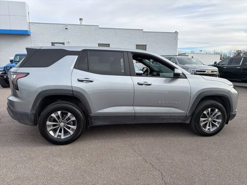 Used 2025 Chevrolet Equinox LT image 15