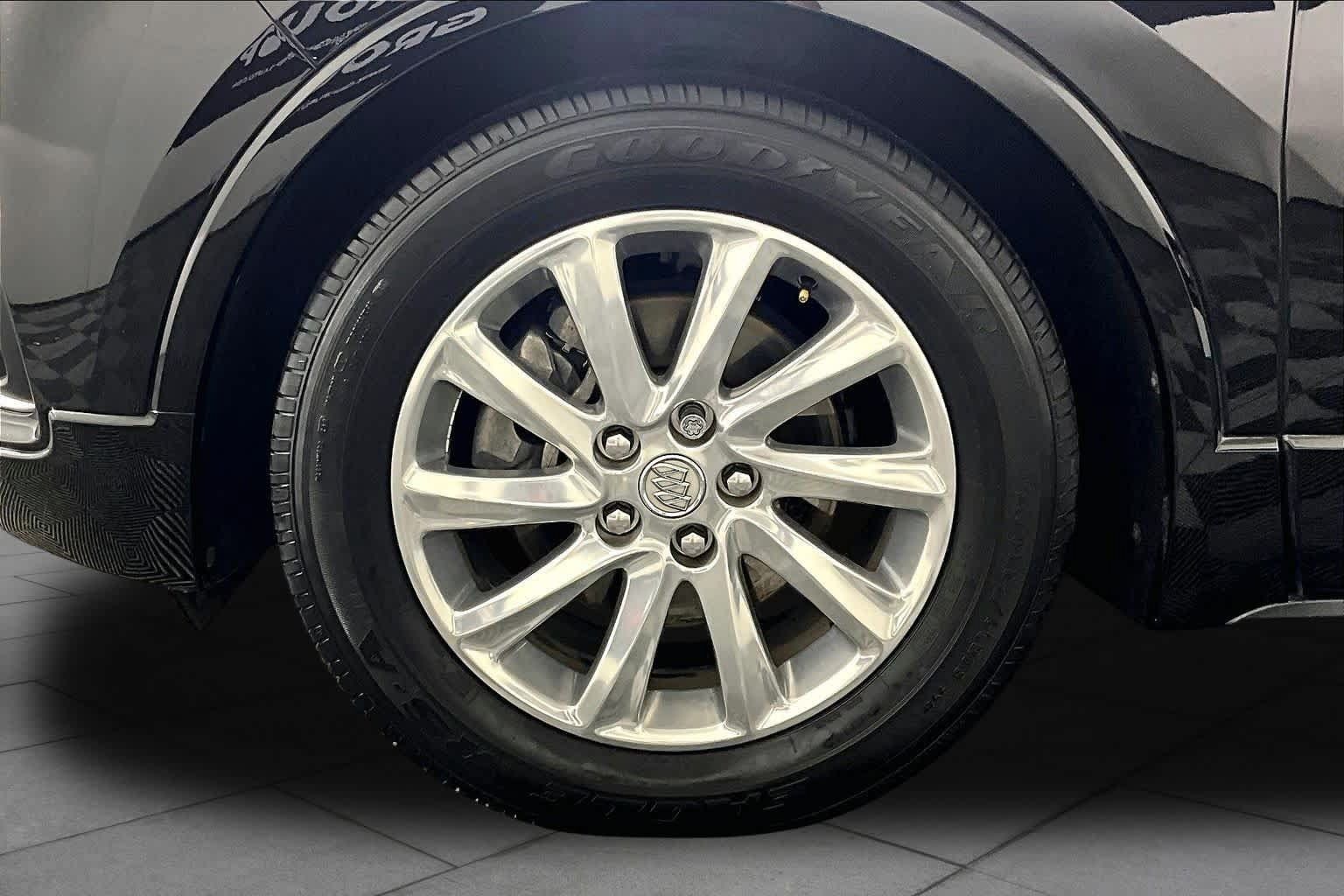 Certified 2020 Buick Envision Essence FWD image 10