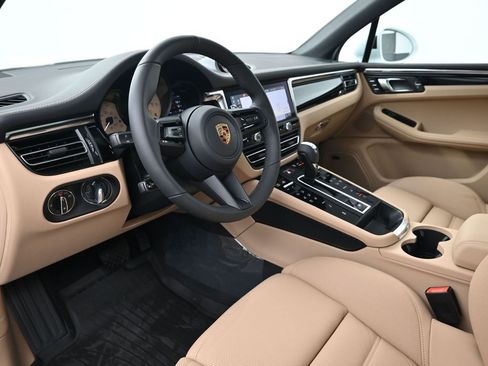 New 2026 Porsche Macan S image 4