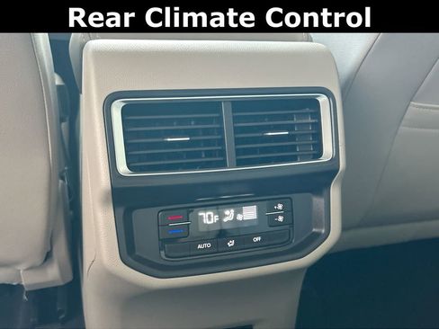 New 2026 Volkswagen Atlas SE image 43