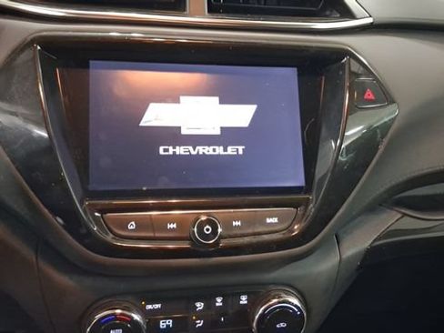 Used 2022 Chevrolet TrailBlazer LT w/ Convenience Package AWD/4WD image 10