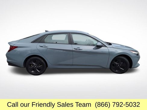 Used 2023 Hyundai Elantra SEL FWD image 7