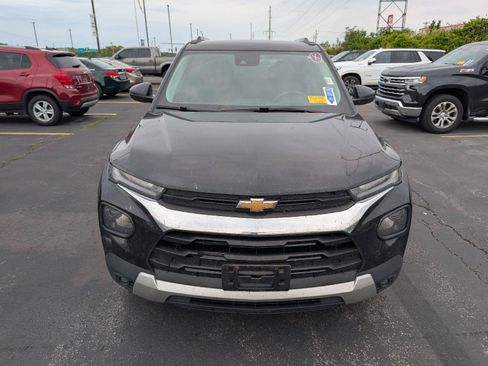 Used 2023 Chevrolet TrailBlazer LT FWD image 2