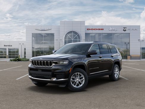 New 2025 Jeep Grand Cherokee L Laredo image 30