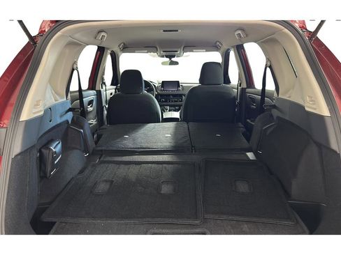 Certified 2025 Nissan Rogue S FWD image 31