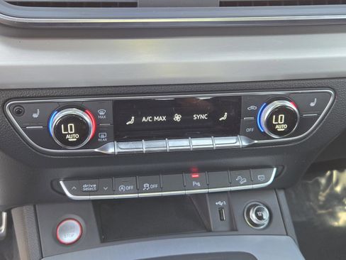 Used 2020 Audi SQ5 Premium w/ Convenience Package image 10