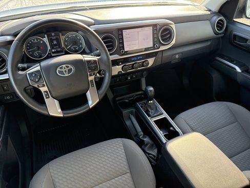 Used 2023 Toyota Tacoma TRD Sport image 14