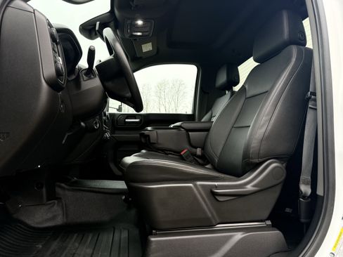 Certified 2025 Chevrolet Silverado 2500 W/T w/ WT Convenience Package image 8