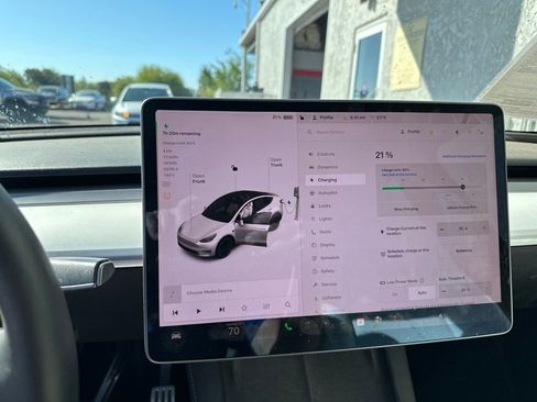 Used 2022 Tesla Model Y Performance AWD/4WD image 7