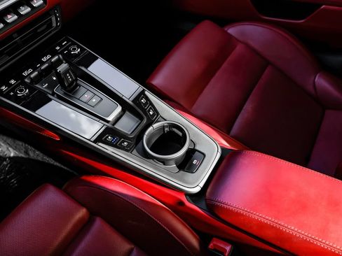 Used 2023 Porsche 911 Carrera RWD image 19