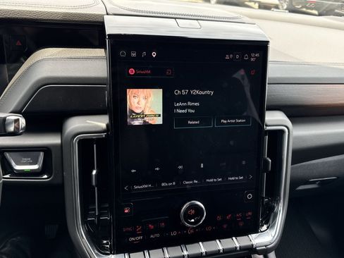 New 2026 GMC Yukon Denali w/ Sun & Power Step Package AWD/4WD image 18