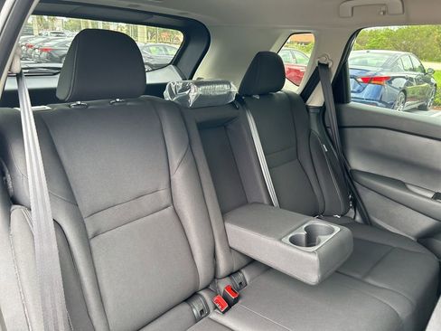 Used 2025 Nissan Rogue S image 41