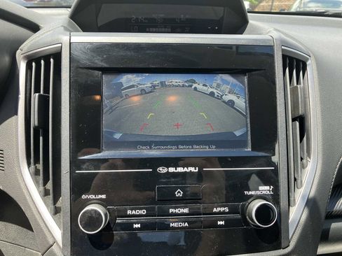 Used 2021 Subaru Crosstrek 2.0i image 7