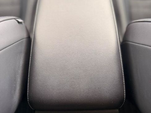 Used 2024 Mitsubishi Outlander FWD image 26