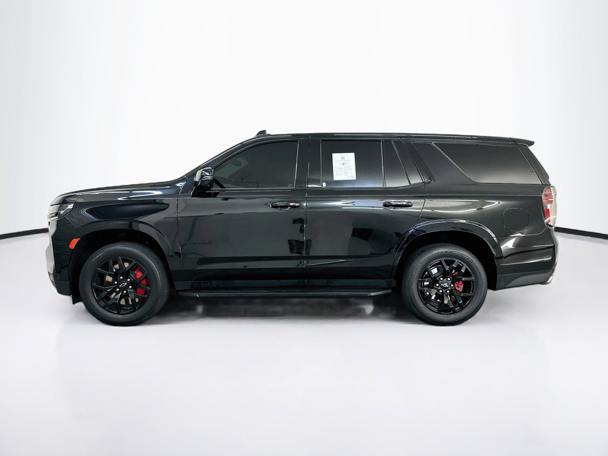 Used 2024 Chevrolet Tahoe RST w/ RST Performance Edition AWD/4WD image 4