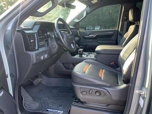 Used 2024 GMC Sierra 1500 AT4 w/ Technology Package AWD/4WD image 24