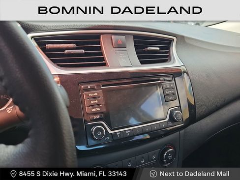 Used 2017 Nissan Sentra SV image 14