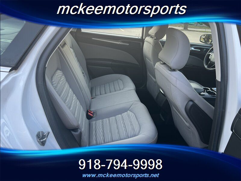 Used 2016 Ford Fusion S FWD image 5