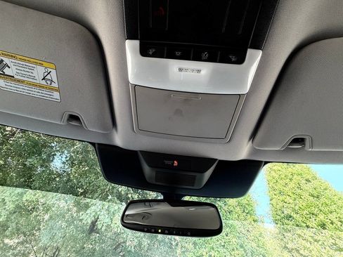 Used 2022 Nissan Pathfinder SL FWD image 65