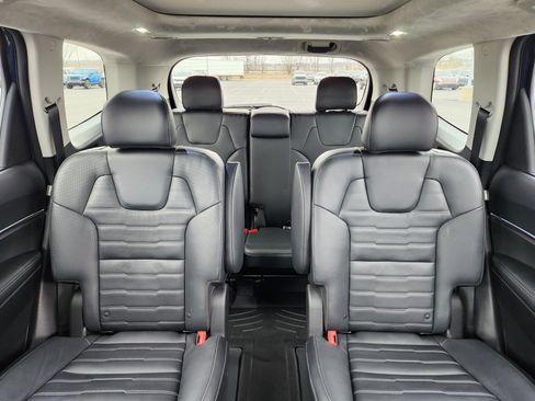Used 2024 Kia Telluride SX Prestige image 11