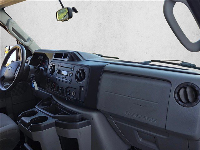 Used 2013 Ford E-350 and Econoline 350 XLT RWD image 19