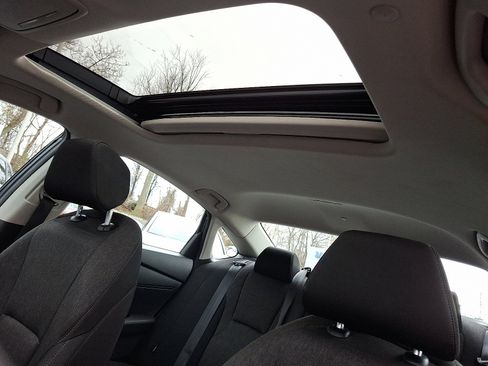 Certified 2023 Honda Accord EX image 12