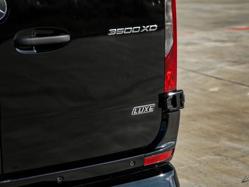 Used 2024 Mercedes-Benz Sprinter 3500 image 31