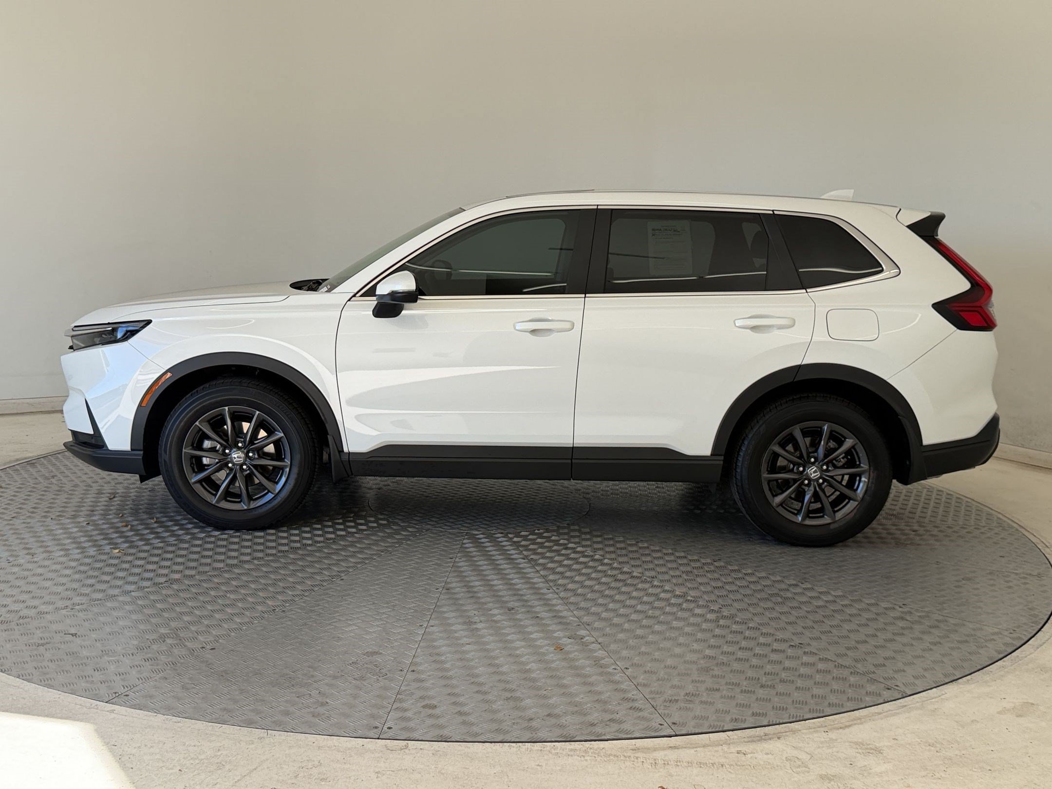 Used 2026 Honda CR-V EX-L image 2