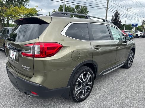 Used 2025 Subaru Ascent Limited AWD/4WD image 31